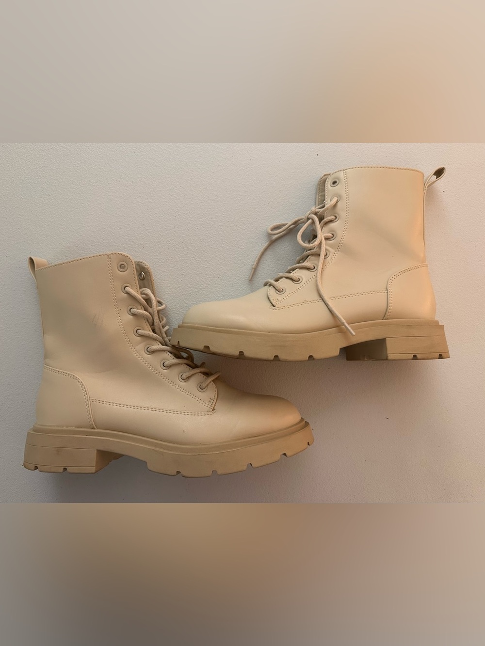 NOBO Women's Lace-Up Boots in Beige/Cream